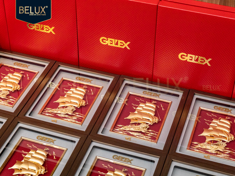 Lô 400 tranh thuyền Gelex 32x25cm dát vàng 24k thiết kế theo yêu cầu